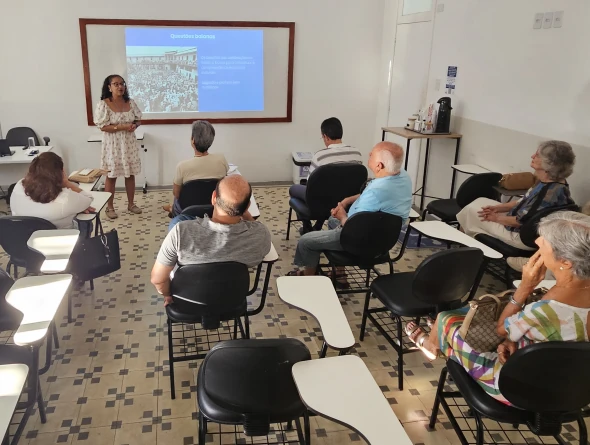 Palestra sobre festas populares na Bahia é realizada na Faculdade Santa Casa