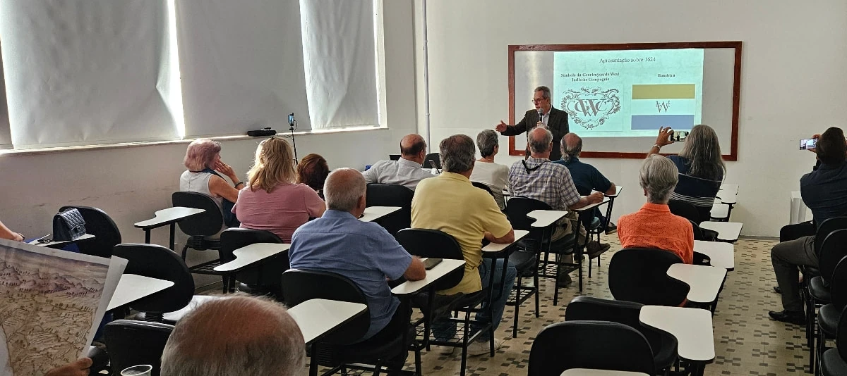 Palestra na FSC fala sobre quarto centenário da invasão holandesa na Bahia